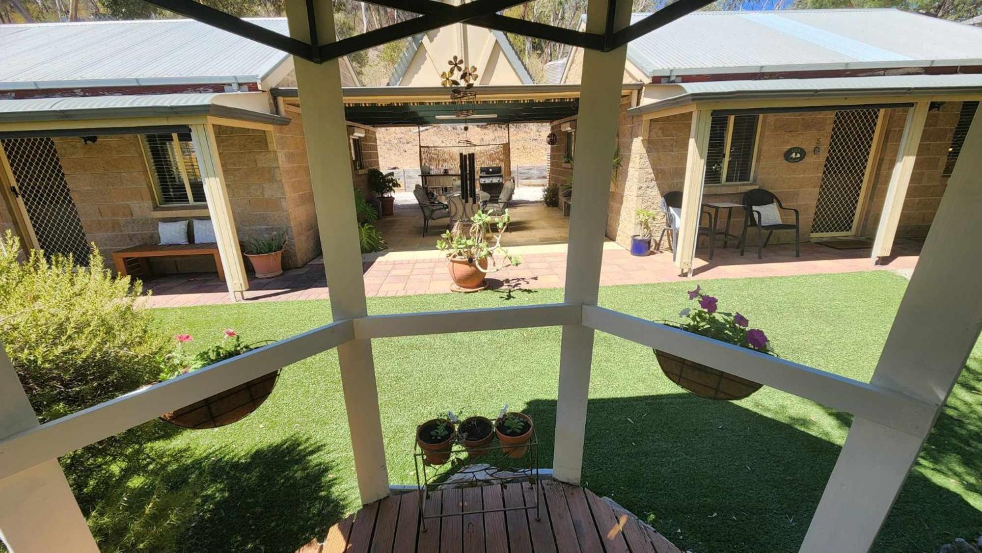 Riesling Trail & Clare Valley Cottages Phòng bức ảnh